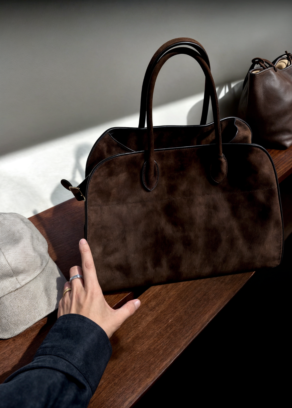 AURORA SUEDE SHOULDER BAG | BB