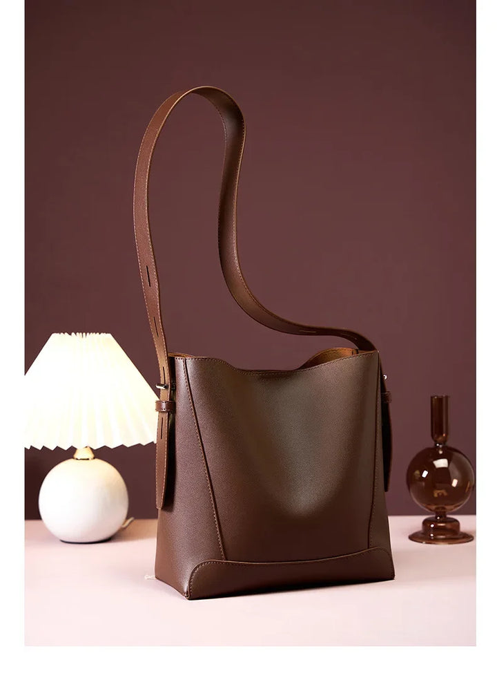 TINE | ELEGANT SAND SHOULDER BAG